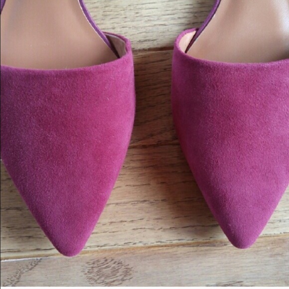 Beautiful Cranberry suede flats - Picture 3 of 4